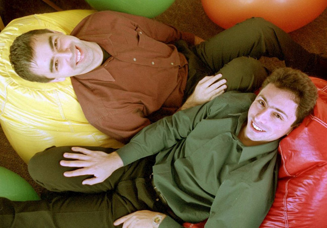 Google không ngừng phát triển mạnh, đưa Brin và Page thành 2 ngôi sao sáng trên bầu trời công nghệ.