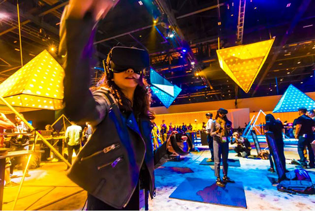 Độ phân giải của Oculus Rift là 2160 x 1200 nghĩa là mỗi bên chỉ có 1080 x 1200