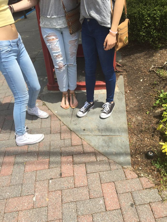 Chụp như này chắc để tự mình nhận diện.