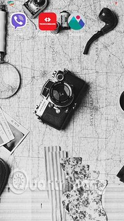 Lắc nhẹ để thay đổi hình nền.