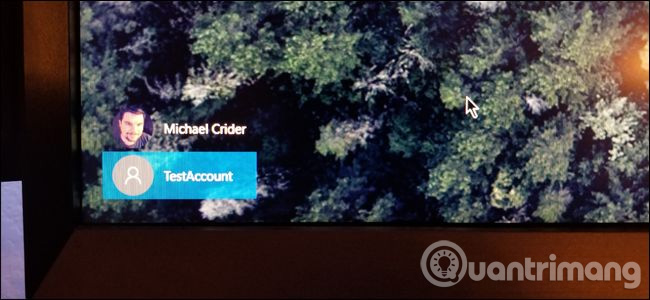 Đăng nhập vào tài khoản Windows phụ
