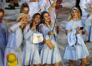 Thoải mái selfie với camera trước