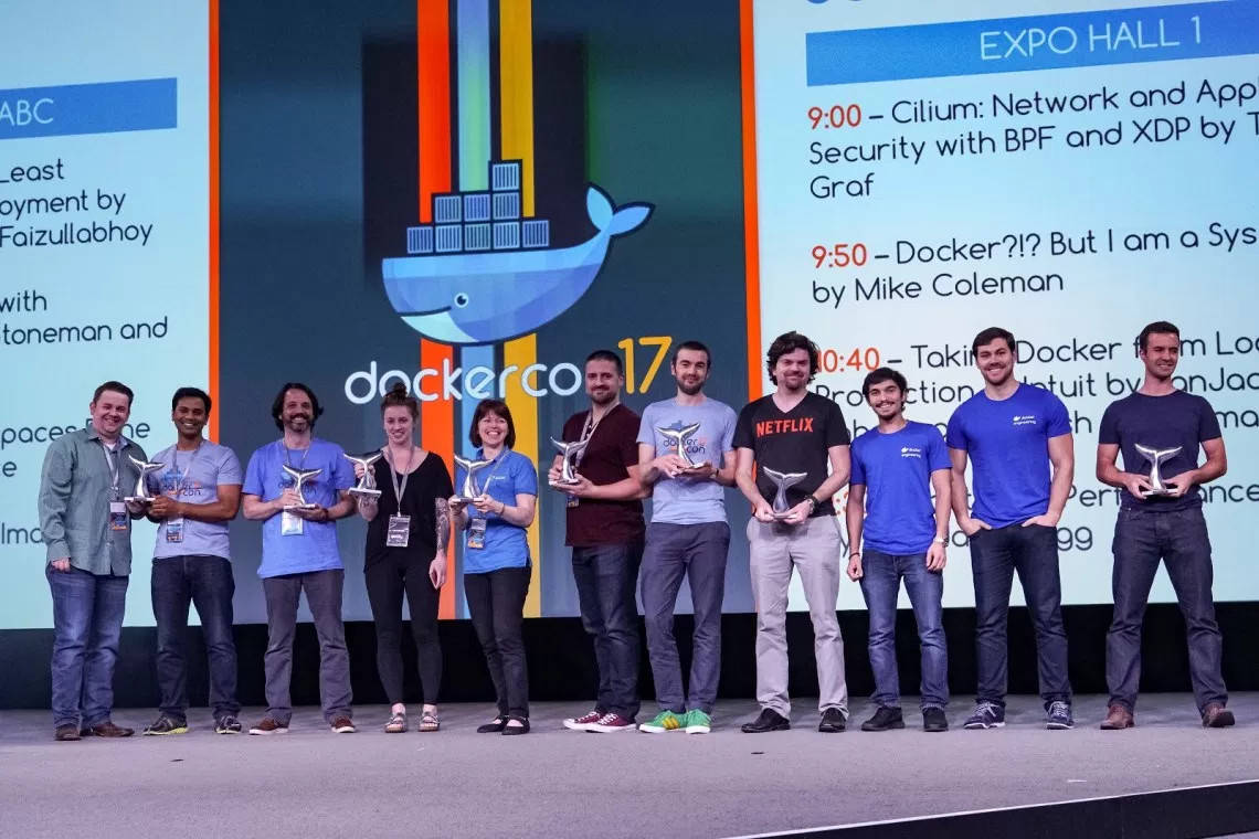 Tham gia các khóa đào tạo lấy chứng chỉ