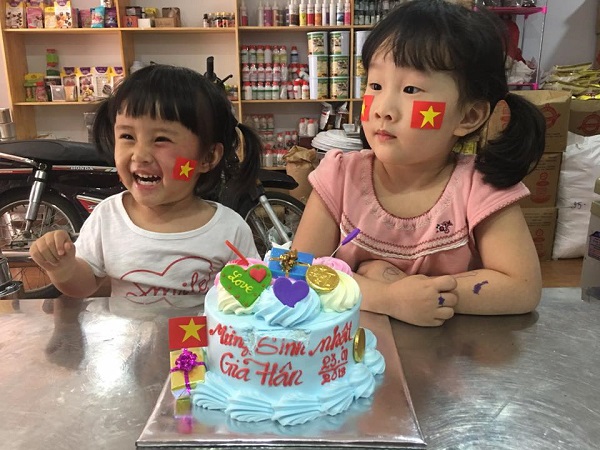 Muôn kiểu cổ động cho U23 Việt Nam trước giờ G của các fan 10