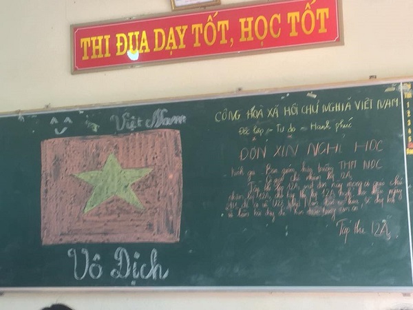 Muôn kiểu cổ động cho U23 Việt Nam trước giờ G của các fan 4