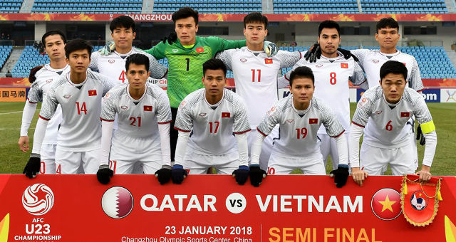 Bộ ảnh chế hài hước ăn mừng chiến thắng của đội tuyển U23 Việt Nam vào chung kết
