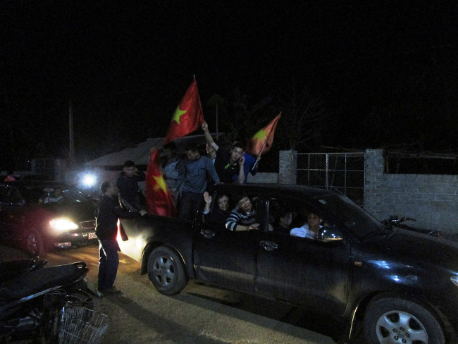 Những cổ động viên hết mình