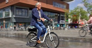 Thử nghiệm xe đạp điện tử dành cho người lớn tuổi