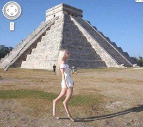 Loạt ảnh hài hước mà Google Maps đã ghi lại trên khắp đường phố thế giới 19