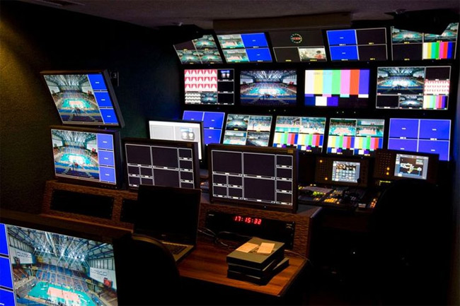 Sử dụng các công nghệ phát truyền hình khác nhau khiến tín hiệu truyền tới TV nhanh, chậm khác nhau