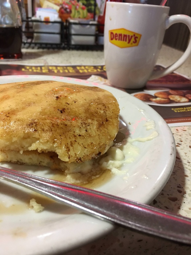 Tôi đi đến các chuỗi nhà hàng lớn và giả vờ làm vị khách bí ẩn. Tôi được phục vụ chu đáo và có thực phẩm dùng trong nhiều tháng