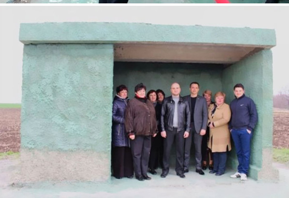 Tất nhiên phải chụp hình nữa chứ