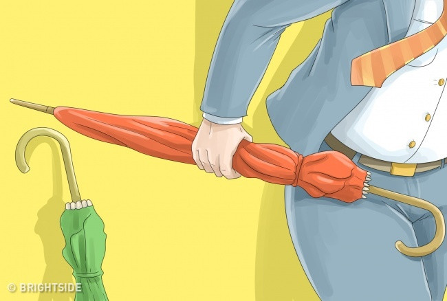 Tìm vũ khí chống trả