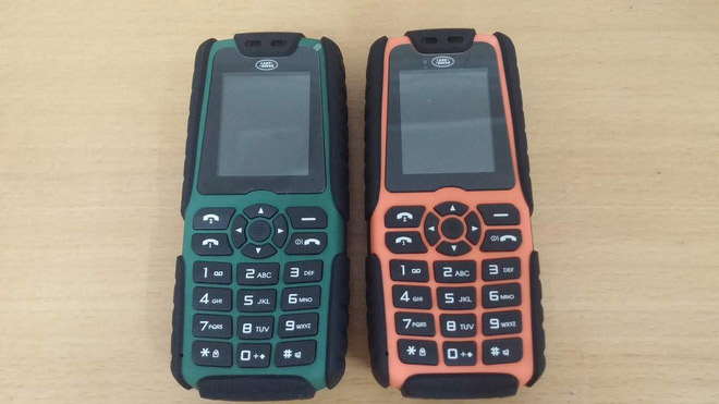 M-663S có hình dạng khá giống điện thoại Nokia