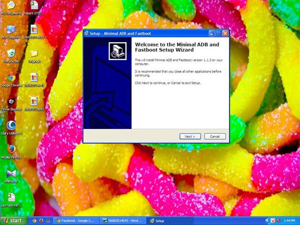 Sử dụng công cụ ADB and Fastboot trên máy tính.