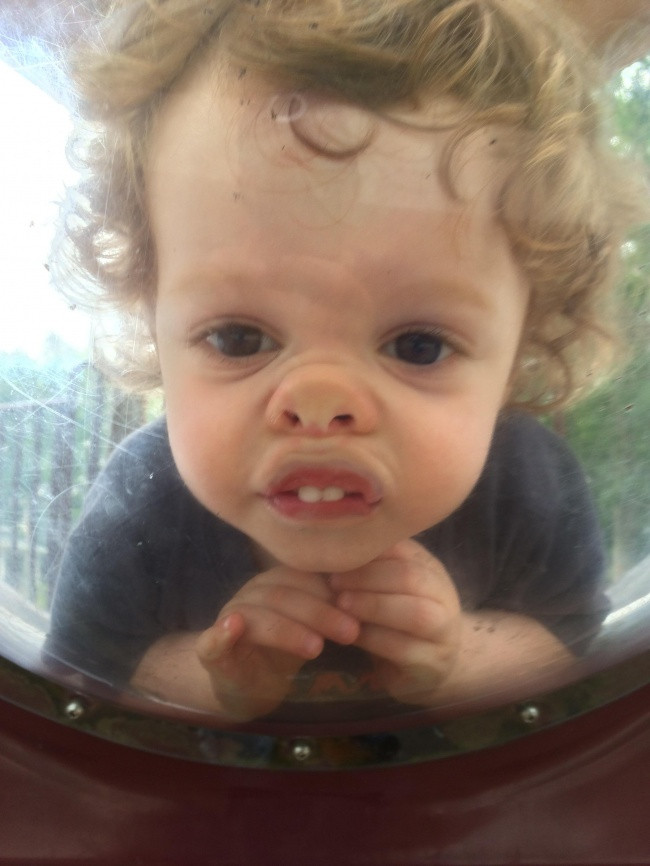 Chả có ai chơi với con cả!