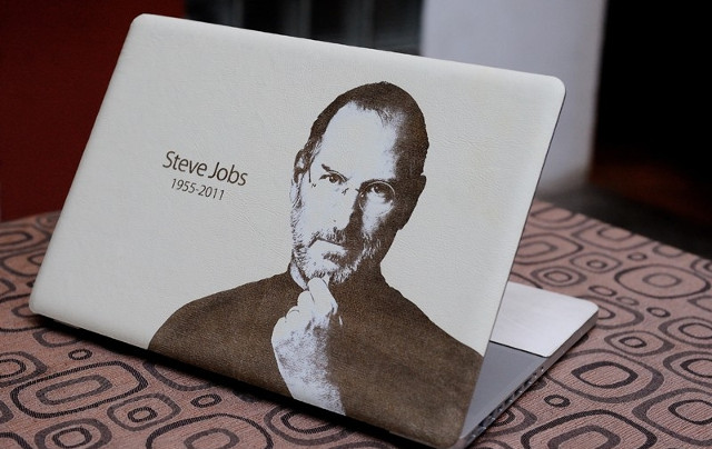 Vậy còn ốp hay miếng dán vỏ máy thì sao