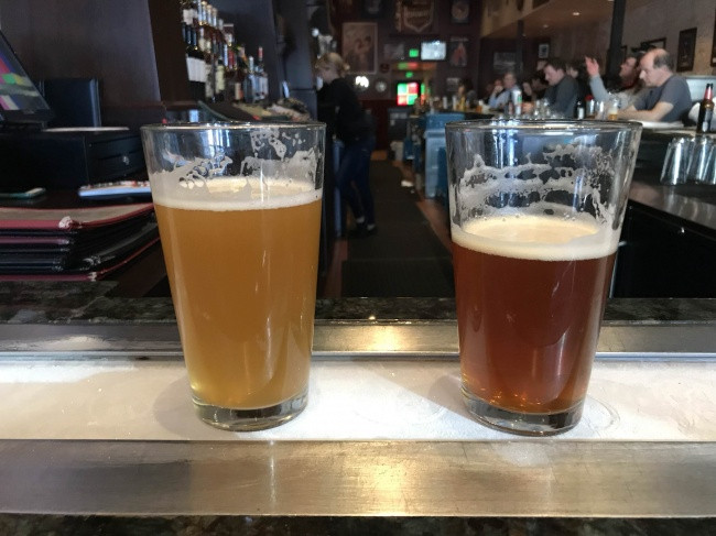 Cửa hàng ở tiểu bang Utah này thiết kế sẵn một dải băng để có thể giữ đồ uống của bạn luôn lạnh.