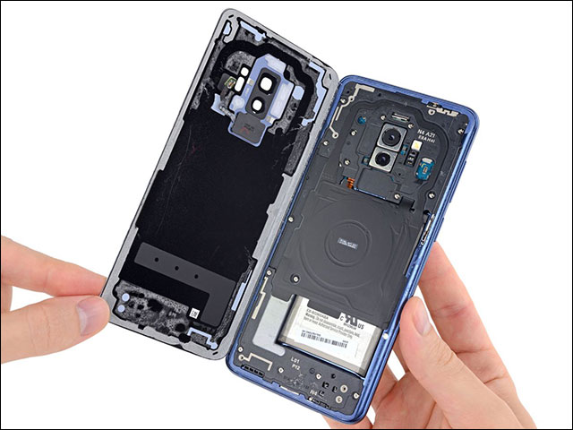 Thiết kế của Galaxy S9+ được gọi là đẹp từ trong ra ngoài