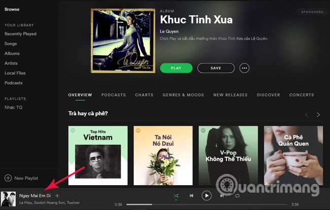 Lúc này, bài hát đó cũng đã được phát trên máy tính.