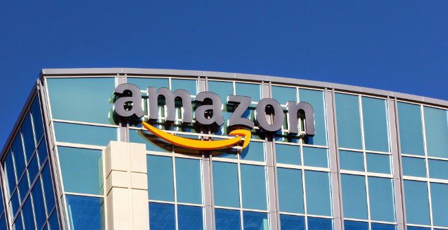 Gã trùm Amazon triển khai dịch vụ giao hàng để cạnh tranh với UPS và FedEx