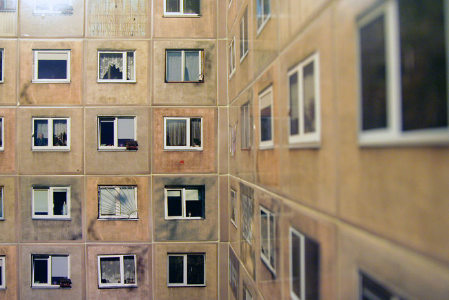 Nhiều người sống trong những căn hộ sạch sẽ nhất nhưng khi bước ra ngoài mọi thứ hoàn toàn thay đổi.