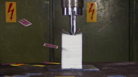 Máy ép thủy lực nén 10 bộ bài Tây cùng lúc