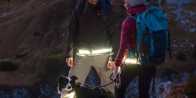 Đèn leo núi OliLight gửi tín hiệu báo động khi xảy ra thảm hoạ