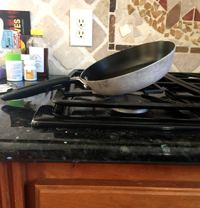 Tay cầm này nặng quá