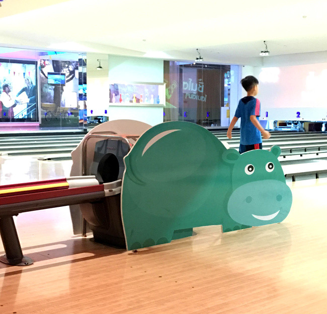 Chơi bowling thế nào mới đúng?