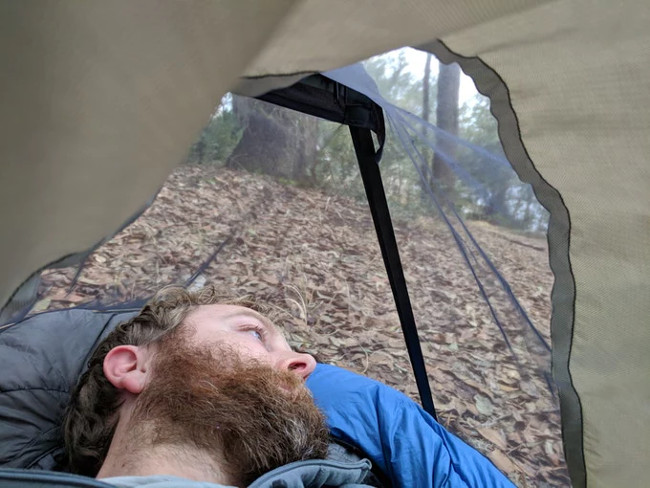 Balo có thể biến thành lều ngủ 