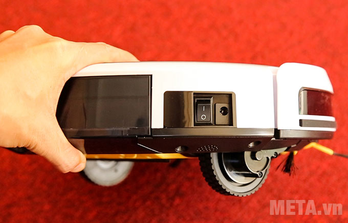 Robot hút bụi thông minh