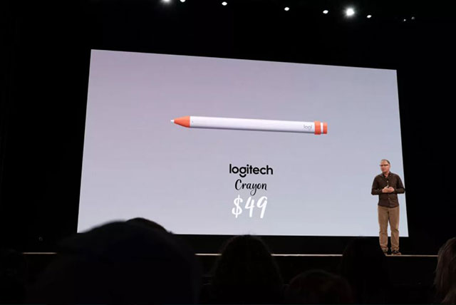 Bút cảm ứng Logitech Crayon có dải màu cam đẹp mắt