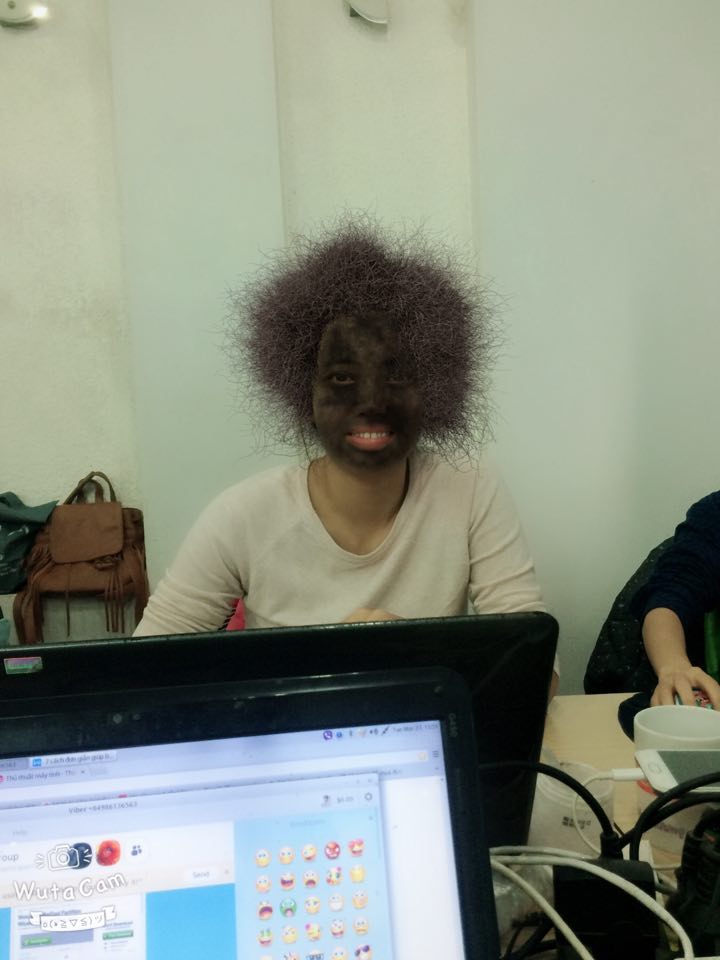 Chụp ảnh gương mặt cháy đen