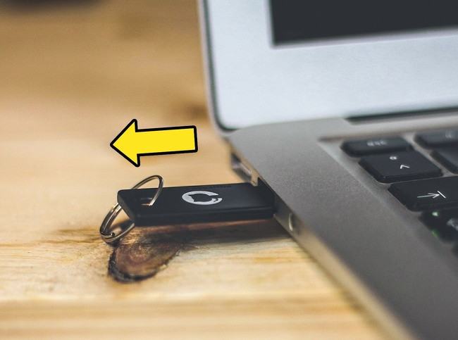 Nên tắt USB đúng cách khi sử dụng