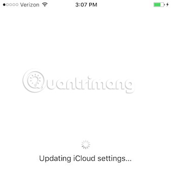 Bị treo ở màn hình đăng nhập iCloud hoặc cài đặt cập nhật iCloud