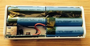 "Mổ xẻ" pin Lithium để tìm hiểu nguyên nhân gây ra các vụ cháy nổ do sạc dự phòng?