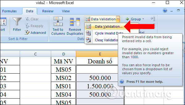 Nhấn chọn vào Data