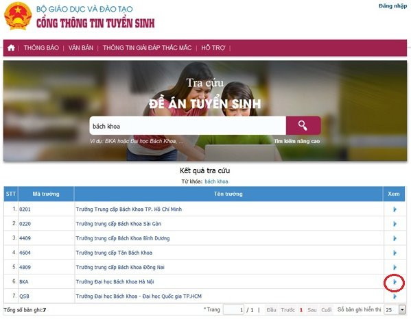 Xem thông tin bên phải 