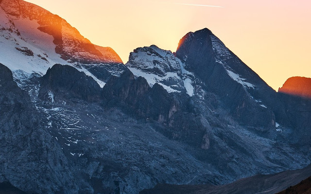 Tải ngay bộ hình nền cho máy tính với chủ đề tổng hợp chất lượng 2K 21