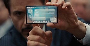 Các siêu anh hùng trong loạt phim Marvel sử dụng điện thoại nào?