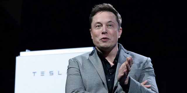 Elon Musk - giám đốc Tesla và SpaceX