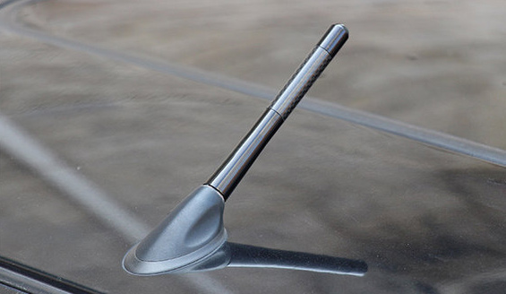 Đến ô tô cũng cần có ăng-ten để nghe được đài FM 