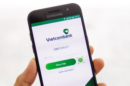 Überprüfen Sie den Kontostand der Vietcombank online mit der mobilen App