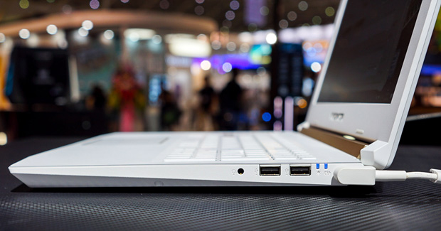 Acer Helios 300 Special Edition 4