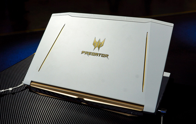 Acer Helios 300 Special Edition 6