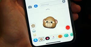 Cách mở album ảnh trong ứng dụng tin nhắn trên iPhone