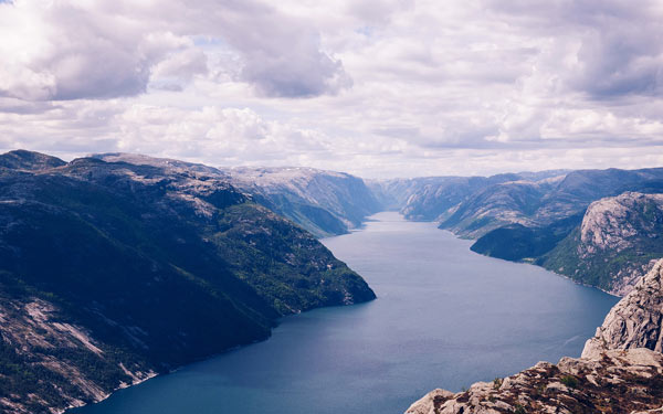 Tải ngay bộ hình nền chất lượng cao dành cho máy tính với nhiều chủ đề 23