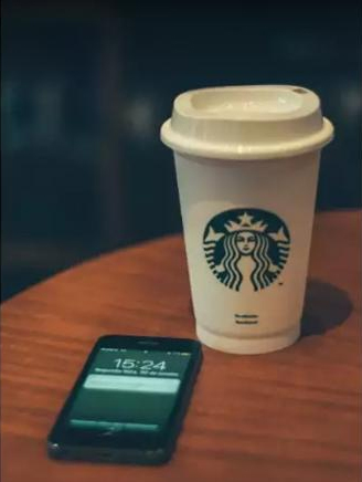 Cuộc gọi đầu tiên trên iPhone được thực hiện bởi Steve Jobs