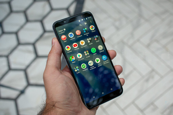 Máy có màn hình không theo xu hướng tai thỏ